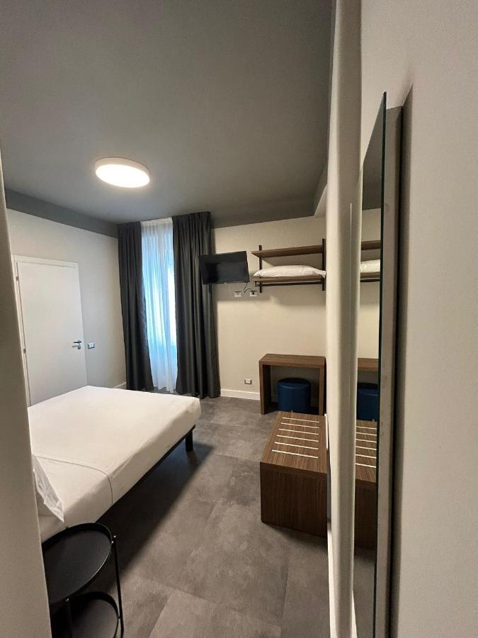 Hotel 22 Marzo Milano Exteriör bild