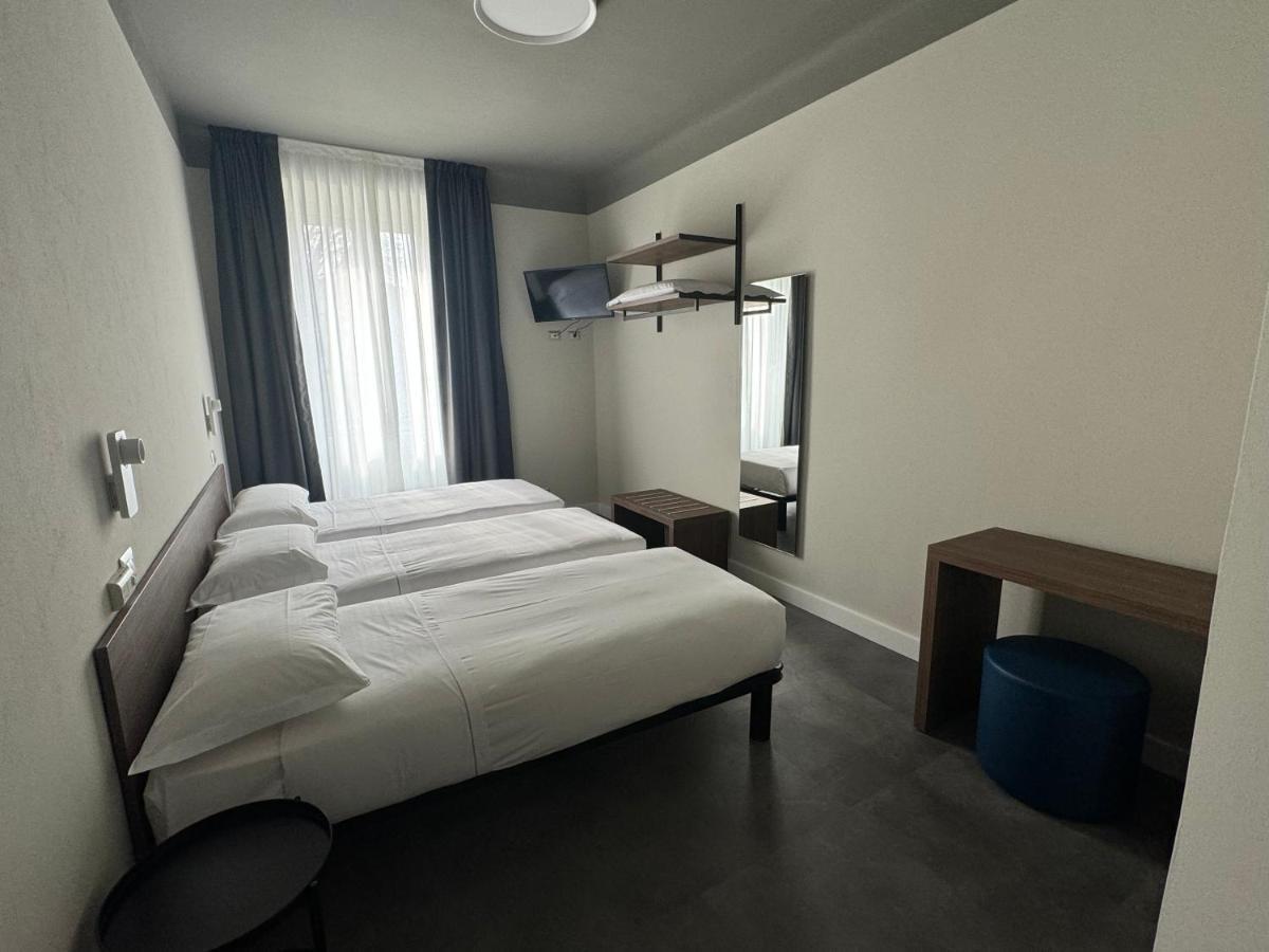 Hotel 22 Marzo Milano Exteriör bild